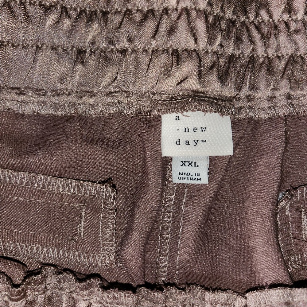 Pants - Picture 5 of 5